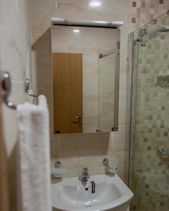 Delux Apartmani Dobrá Voda Exterior foto